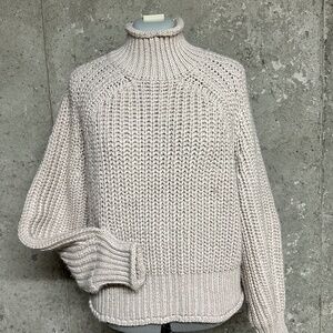 Cable Knit H&M Sweater (M)